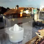 Vic Arts House 게스트하우스 *