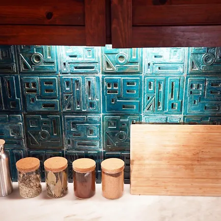 Vic Arts House Gasthuis Aveiro