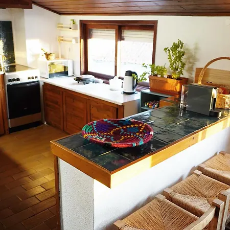 Gasthuis Vic Arts House Aveiro