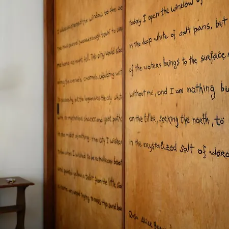 Gasthuis Vic Arts House Aveiro