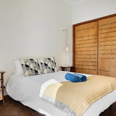 Gasthuis Vic Arts House Aveiro