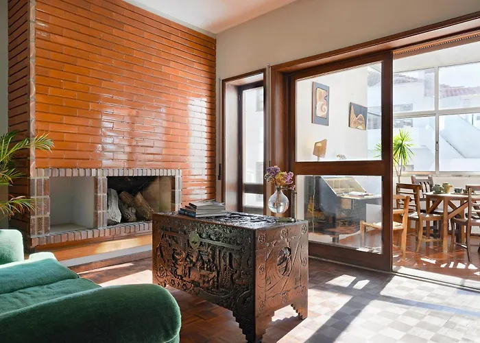 Vic Arts House בית הארחה *